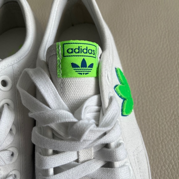NWT - Adidas Nizza Women’s Canvas Sneakers - US 5 / EU 37 1/3 - Picture 3 of 8